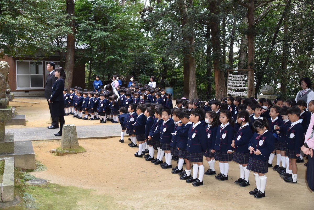 11月15日　全園児　小丹神社へ七五三参拝に行きました