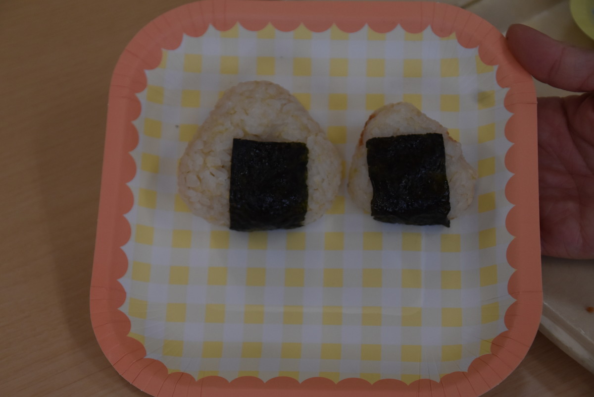5月22日　年中児クッキング「おにぎり作り」